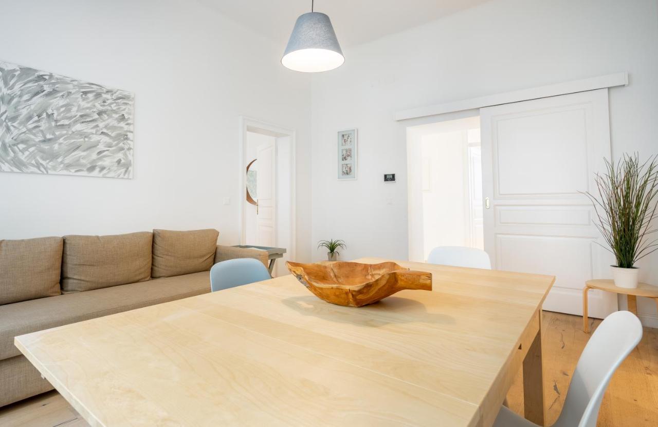 Cottageviertel - Stilvolles Apartment In Parknahe Vienna Luaran gambar