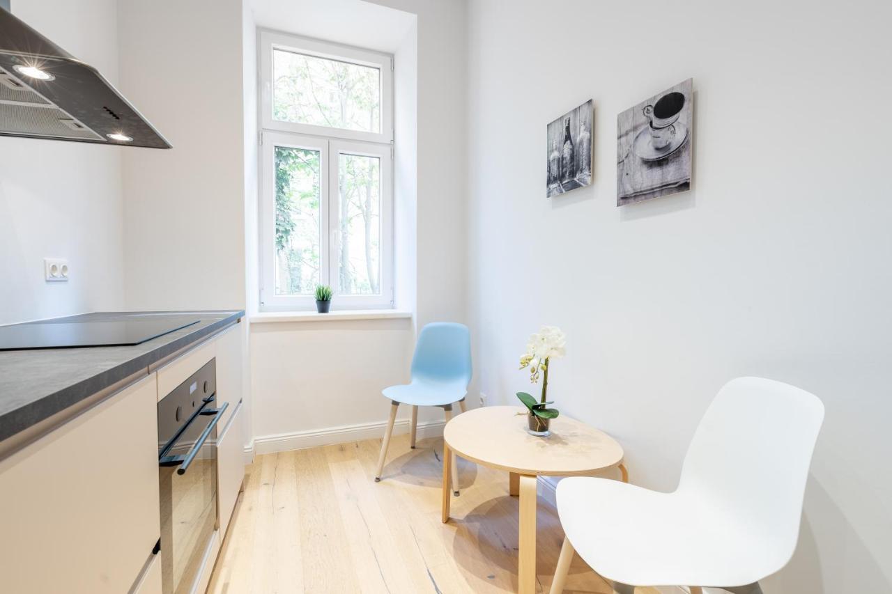 Cottageviertel - Stilvolles Apartment In Parknahe Vienna Luaran gambar
